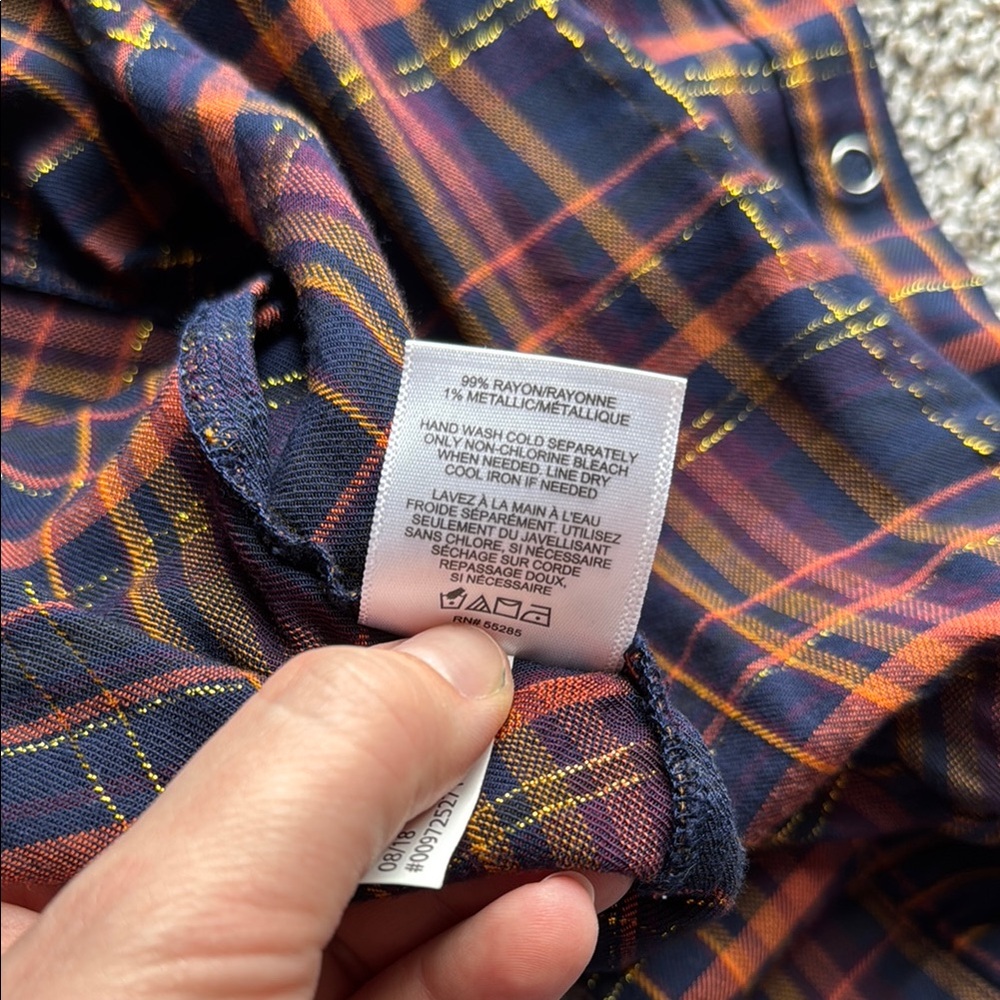 Express Plaid Button-Up Shirt - Picture 8 of 9